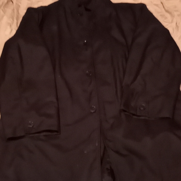 Suits - Picture 12 of 16